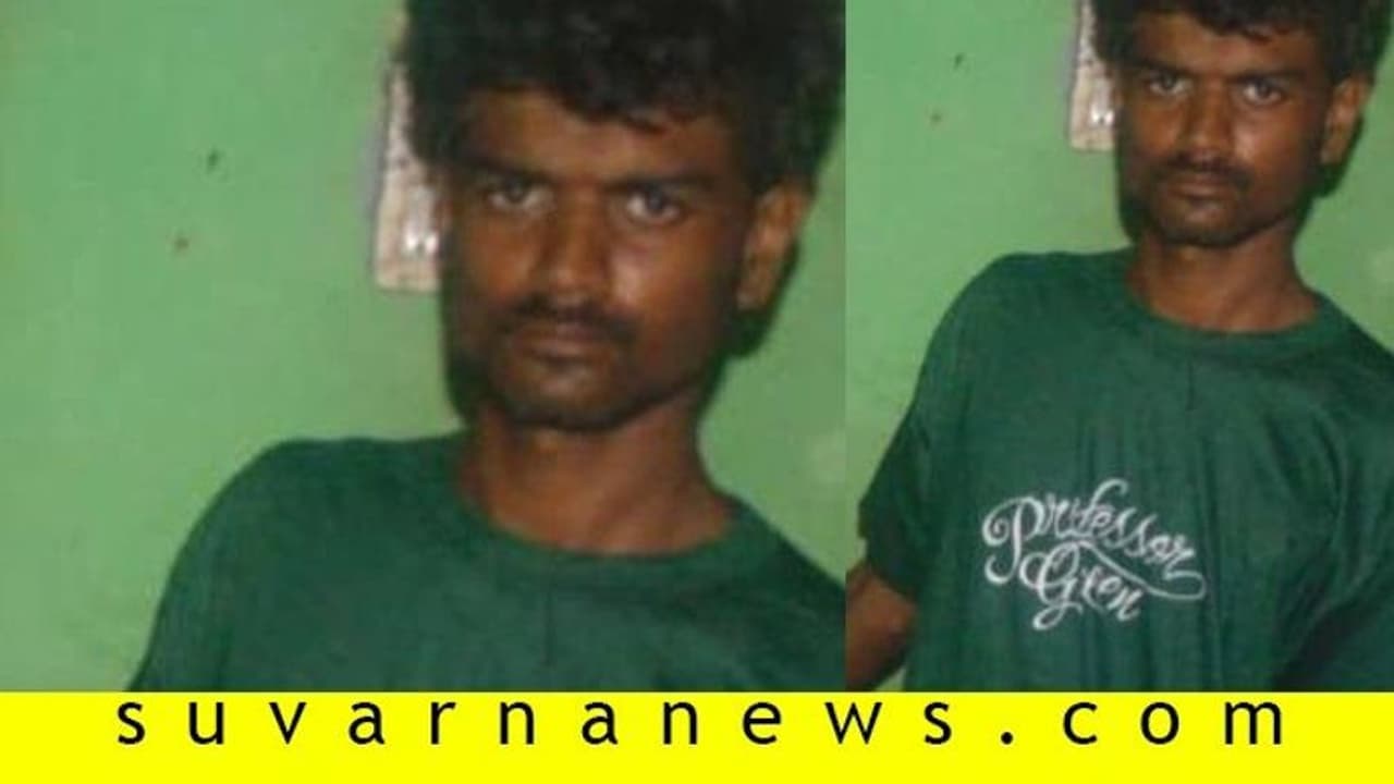 ಧಾರವಾಡ: ತೆಂಗಿನ ಮರದಿಂದ ಜಿಗಿದು ವಿಚಾರಣಾಧೀನ ಕೈದಿ ಸಾವು ಧಾರವಾಡ: ತೆಂಗಿನ ಮರದಿಂದ ಜಿಗಿದು ವಿಚಾರಣಾಧೀನ ಕೈದಿ ಸಾವು