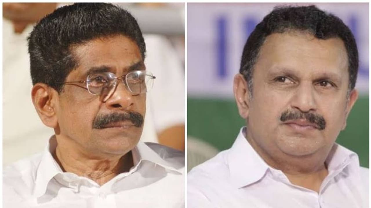 കെപിസിസി പുനസംഘടനക്കെതിരെ വിമര്ശനം: കെ മുരളീധരന് മറുപടി പിന്നീടെന്ന് മുല്ലപ്പള്ളി കെപിസിസി പുനസംഘടനക്കെതിരെ വിമര്ശനം: കെ മുരളീധരന് മറുപടി പിന്നീടെന്ന് മുല്ലപ്പള്ളി