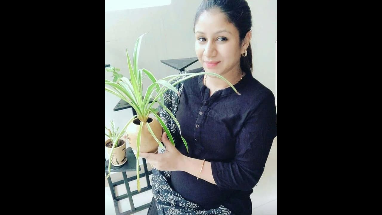 நிறைமாத கர்ப்பிணியாக இருக்கும் பிரபல சீரியல் நடிகை ஆல்யா மானசா... தீயாய் பரவும் க்யூட் போட்டோஸ்...! நிறைமாத கர்ப்பிணியாக இருக்கும் பிரபல சீரியல் நடிகை ஆல்யா மானசா... தீயாய் பரவும் க்யூட் போட்டோஸ்...!