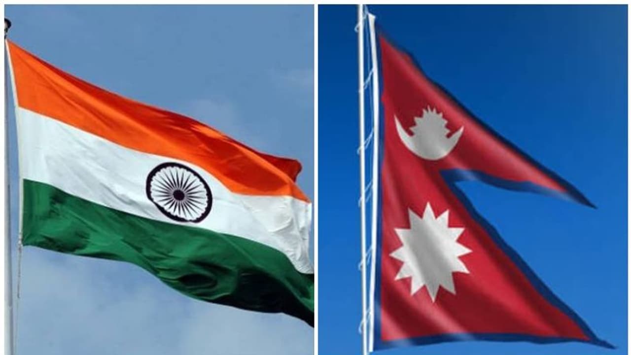 '30 ആംബുലന്സുകളും ആറ് ബസുകളും'; റിപ്പബ്ലിക് ദിനത്തില് നേപ്പാളിന് ഇന്ത്യയുടെ സമ്മാനം '30 ആംബുലന്സുകളും ആറ് ബസുകളും'; റിപ്പബ്ലിക് ദിനത്തില് നേപ്പാളിന് ഇന്ത്യയുടെ സമ്മാനം