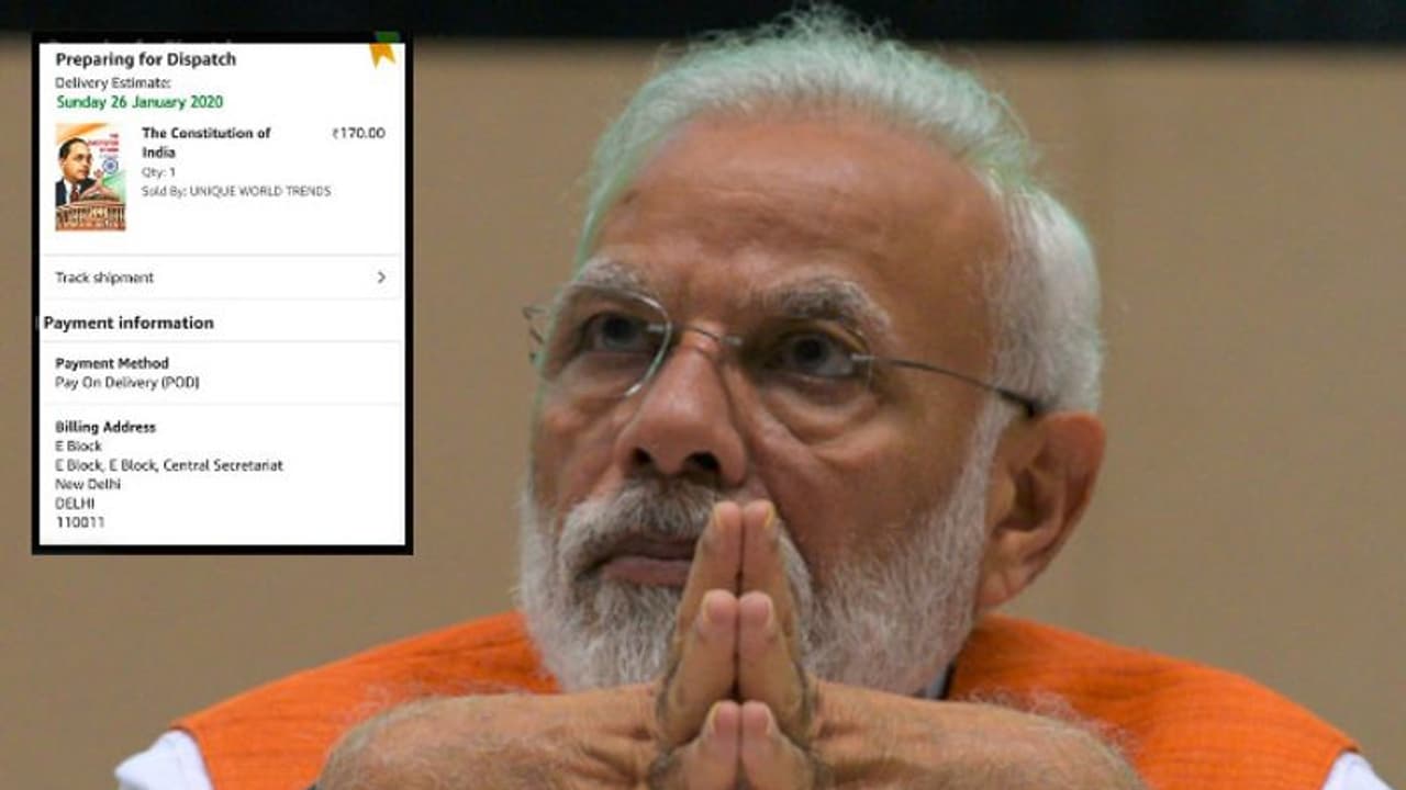 சிஏஏ தவறு…படிச்சு தெரிஞ்சுக்கங்க…பிரதமர் மோடிக்கு அரசியலமைப்புச் சட்டப் புத்தகத்தை அனுப்பி காங்கிரஸ் நூதன போராட்டம்..! சிஏஏ தவறு…படிச்சு தெரிஞ்சுக்கங்க…பிரதமர் மோடிக்கு அரசியலமைப்புச் சட்டப் புத்தகத்தை அனுப்பி காங்கிரஸ் நூதன போராட்டம்..!