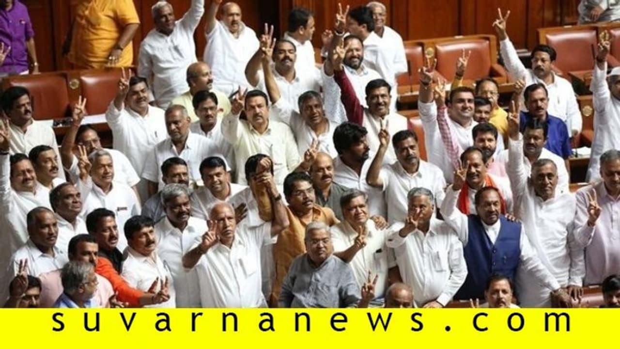 ಹೊಸಬರಿಗಾಗಿ ಮಂತ್ರಿಗಿರಿ ತ್ಯಾಗ ಮಾಡಲು ಸಿದ್ಧರಾದ ಸಚಿವ! ಹೊಸಬರಿಗಾಗಿ ಮಂತ್ರಿಗಿರಿ ತ್ಯಾಗ ಮಾಡಲು ಸಿದ್ಧರಾದ ಸಚಿವ!