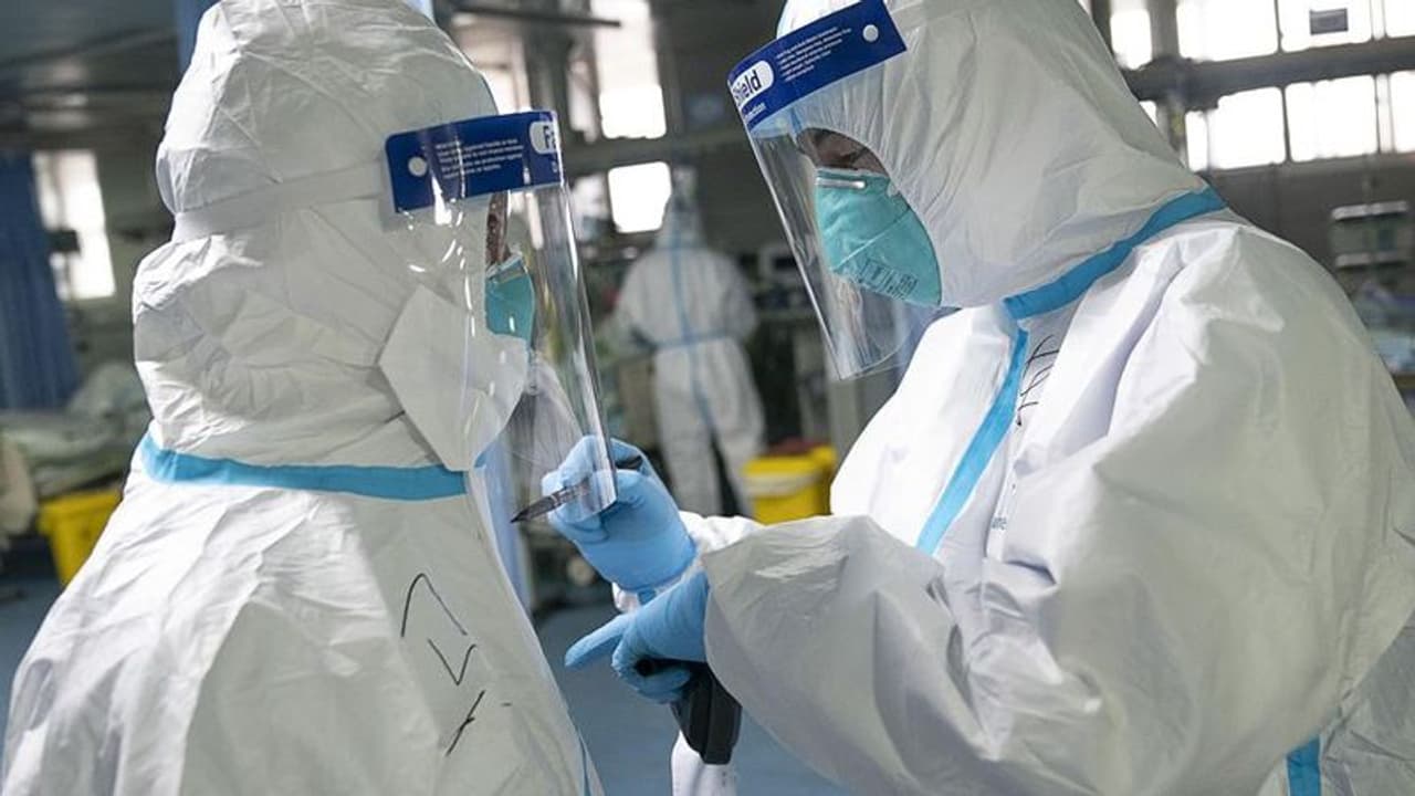 കൊറോണാവൈറസ് ചോർന്നത് വുഹാനിലെ ജൈവായുധ ഗവേഷണലാബിൽ നിന്നോ? കൊറോണാവൈറസ് ചോർന്നത് വുഹാനിലെ ജൈവായുധ ഗവേഷണലാബിൽ നിന്നോ?