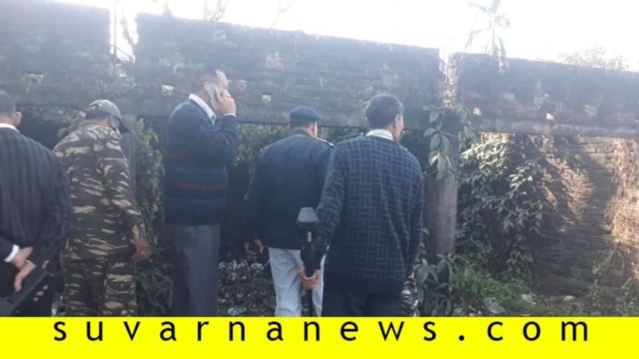 ಗಣರಾಜ್ಯೋತ್ಸವ: ಅಸ್ಸಾಂನಲ್ಲಿ ಉಲ್ಫಾದಿಂದ 4 ಬಾಂಬ್ ಸ್ಫೋಟ! ಗಣರಾಜ್ಯೋತ್ಸವ: ಅಸ್ಸಾಂನಲ್ಲಿ ಉಲ್ಫಾದಿಂದ 4 ಬಾಂಬ್ ಸ್ಫೋಟ!