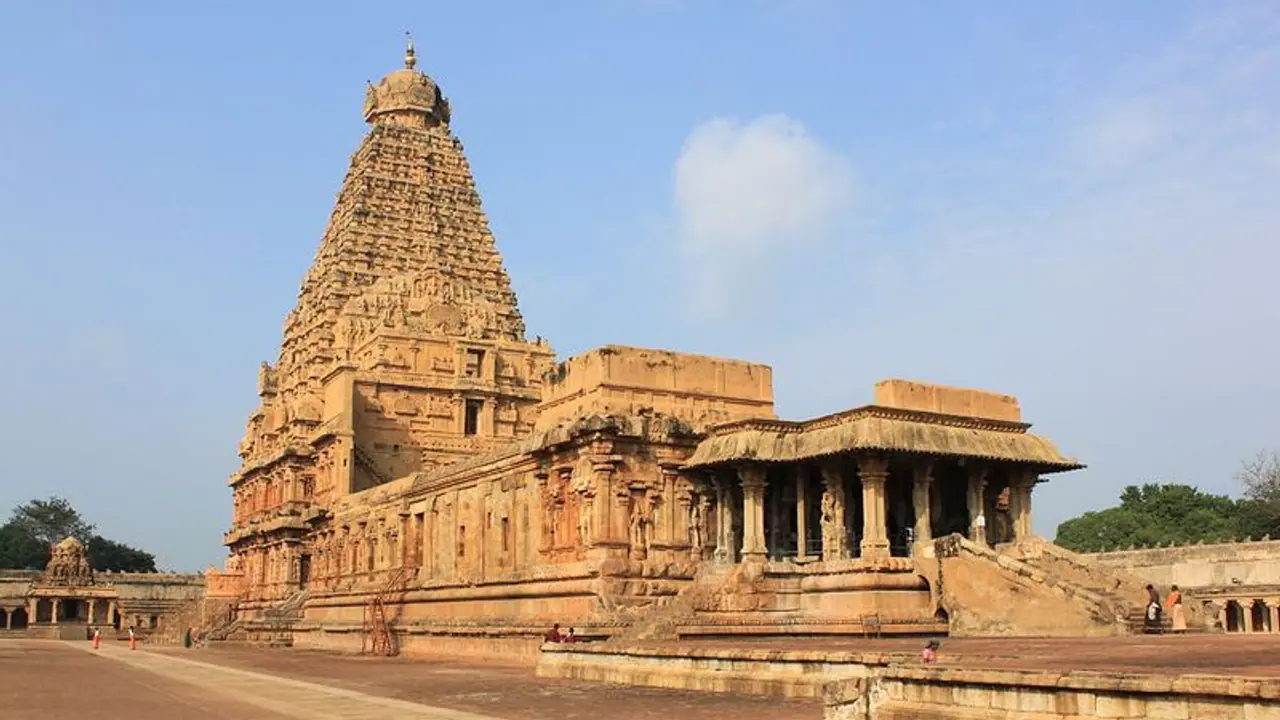 நாளை பெரிய கோவில் குடமுழுக்கு..! விழா கோலம் பூண்டது தஞ்சை..!