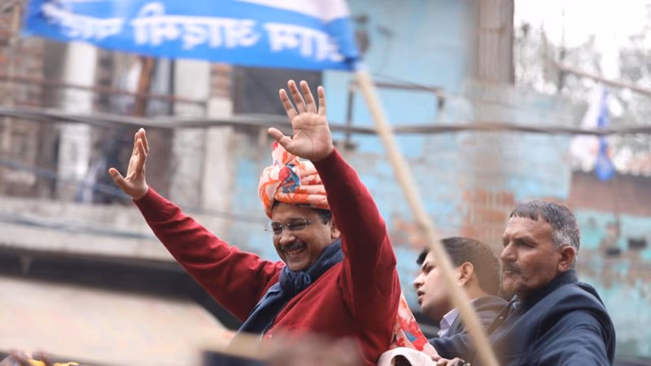 ఢిల్లీ ఎగ్జిట్ పోల్: సిఎన్ఎన్ న్యూస్ 18 సర్వే... తిరిగి మరో సారి ముఖ్యమంత్రి కానున్న కేజ్రీవాల్ ఢిల్లీ ఎగ్జిట్ పోల్: సిఎన్ఎన్ న్యూస్ 18 సర్వే... తిరిగి మరో సారి ముఖ్యమంత్రి కానున్న కేజ్రీవాల్