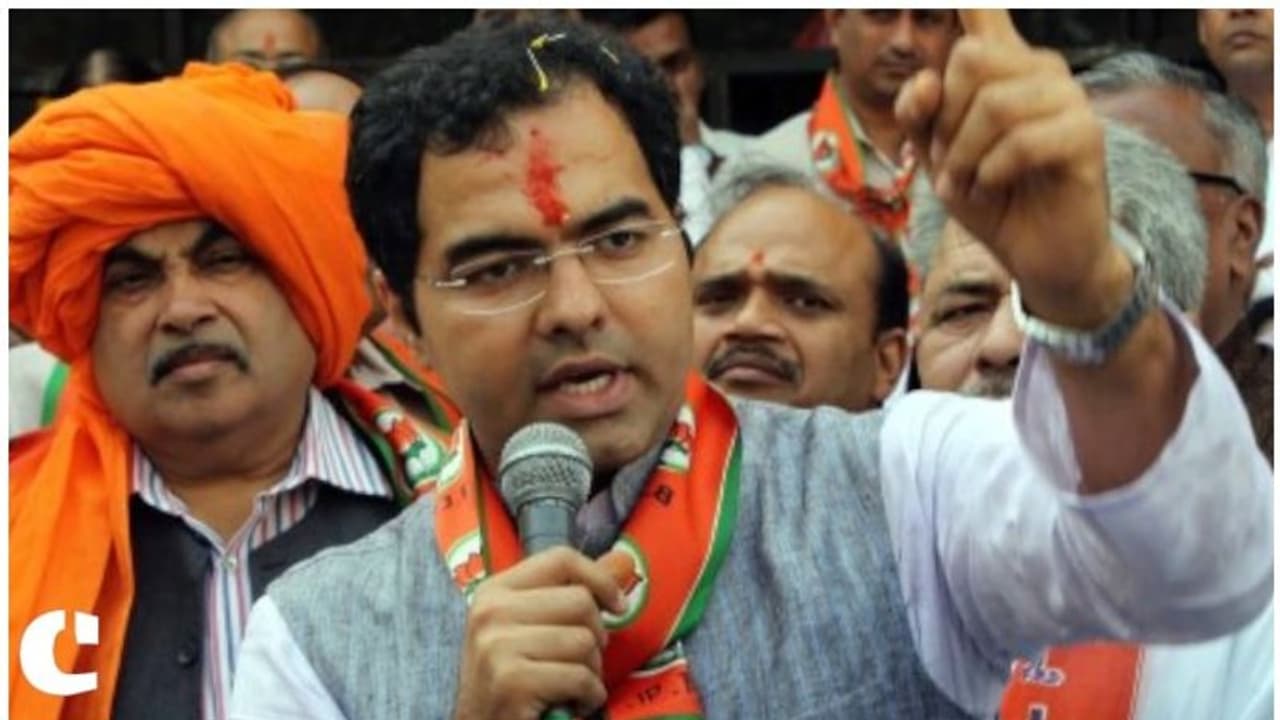 'ഒരു വിഭാ​ഗത്തിന്റെ സ്ഥാപനങ്ങളിൽനിന്ന് സാധനം വാങ്ങരുത്, ബഹിഷ്കരിക്കണം'; അനുയായികളെ പ്രതിജ്ഞയെടുപ്പിച്ച് എംപി 