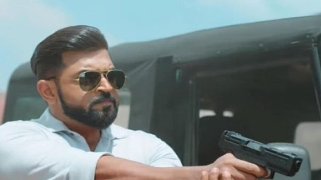 ஆத்தாடி இவ்வளோ பெருசா இருக்கே... அருண் விஜய் வீட்டு பக்கம் போறீங்களா..? சூதானமா போங்க..! ஆத்தாடி இவ்வளோ பெருசா இருக்கே... அருண் விஜய் வீட்டு பக்கம் போறீங்களா..? சூதானமா போங்க..!