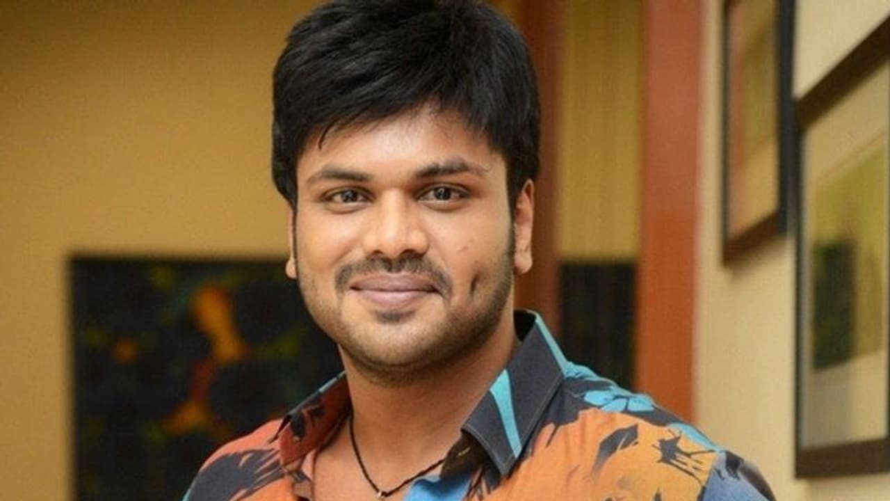 'ఏంటి.. ఇంకో పెళ్లా..?' మనోజ్ పోస్ట్ పై సెటైర్లు!