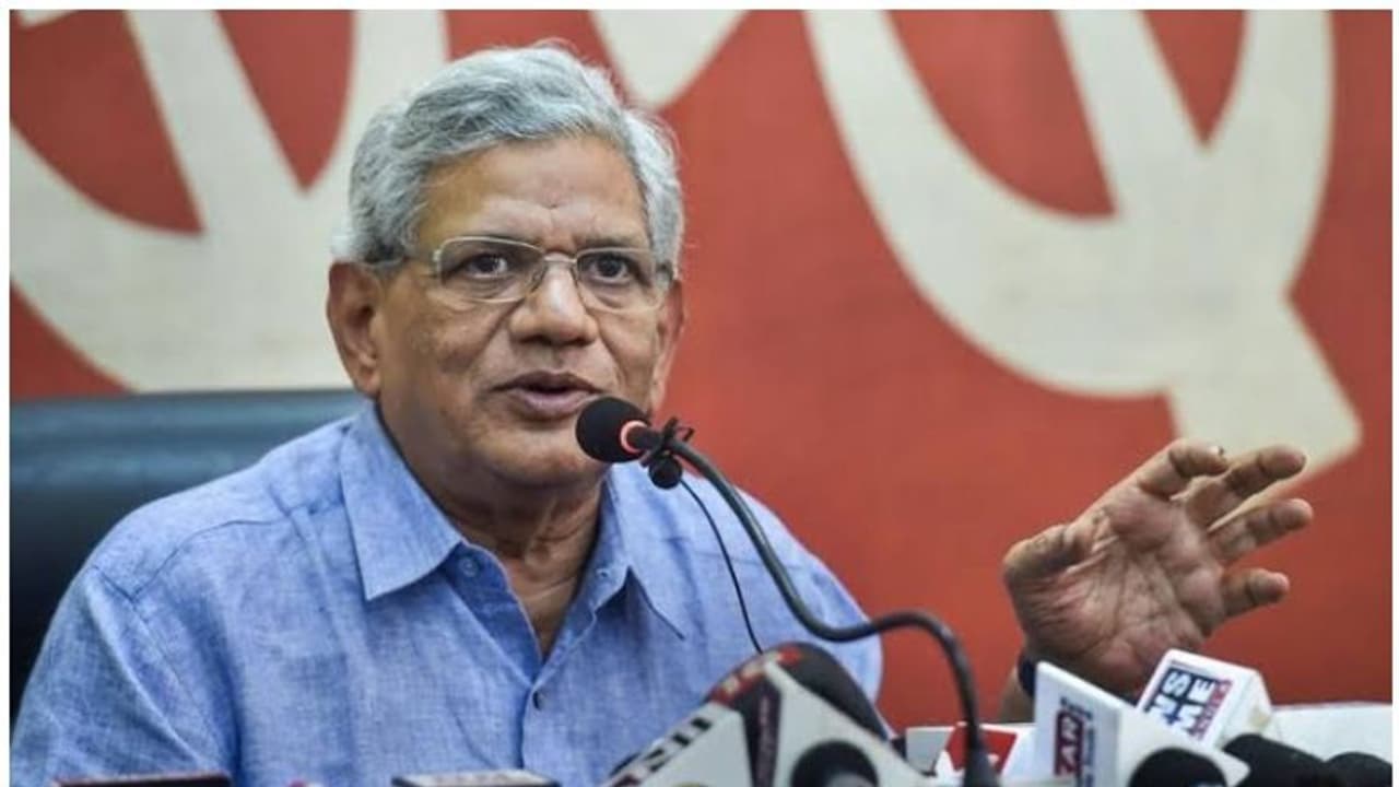 ബിനീഷ് കോടിയേരി തെറ്റ് ചെയ്തെങ്കിൽ ശിക്ഷിക്കട്ടെ എന്ന് യെച്ചൂരി ബിനീഷ് കോടിയേരി തെറ്റ് ചെയ്തെങ്കിൽ ശിക്ഷിക്കട്ടെ എന്ന് യെച്ചൂരി