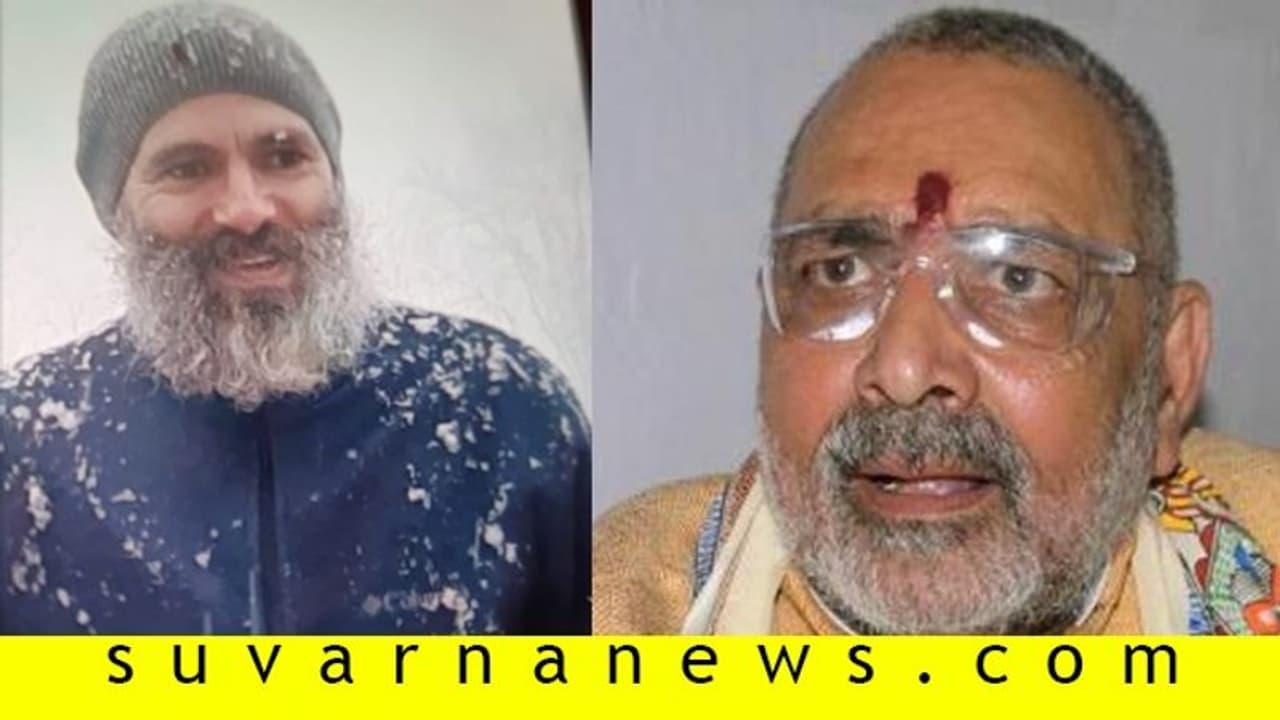 ಗಡ್ಡಧಾರಿ ಒಮರ್: ಕಾಶ್ಮೀರದಲ್ಲಿ ಆರ್ಟಿಕಲ್ 370 ರದ್ದಾಗಿದ್ದು, ರೇಜರ್ ಅಲ್ಲ ಅಂದ್ರು ಸಿಂಗ್! ಗಡ್ಡಧಾರಿ ಒಮರ್: ಕಾಶ್ಮೀರದಲ್ಲಿ ಆರ್ಟಿಕಲ್ 370 ರದ್ದಾಗಿದ್ದು, ರೇಜರ್ ಅಲ್ಲ ಅಂದ್ರು ಸಿಂಗ್!