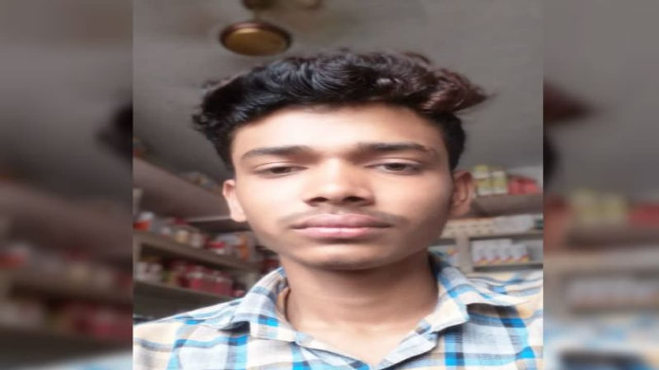 মেলায় গিয়ে রহস্যজনকভাবে খুন উচ্চ মাধ্যমিক পরীক্ষার্থী, সঙ্কটজনক বন্ধু মেলায় গিয়ে রহস্যজনকভাবে খুন উচ্চ মাধ্যমিক পরীক্ষার্থী, সঙ্কটজনক বন্ধু