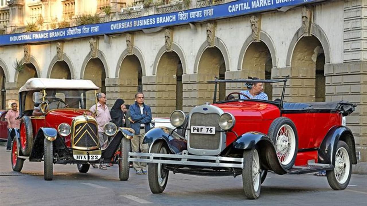 देश को राजसी ठाठ बाट के नजदीक ले जाएगी विंटेज कार रैली, 17 शहरों तक पहुंचने की प्लानिंग देश को राजसी ठाठ बाट के नजदीक ले जाएगी विंटेज कार रैली, 17 शहरों तक पहुंचने की प्लानिंग