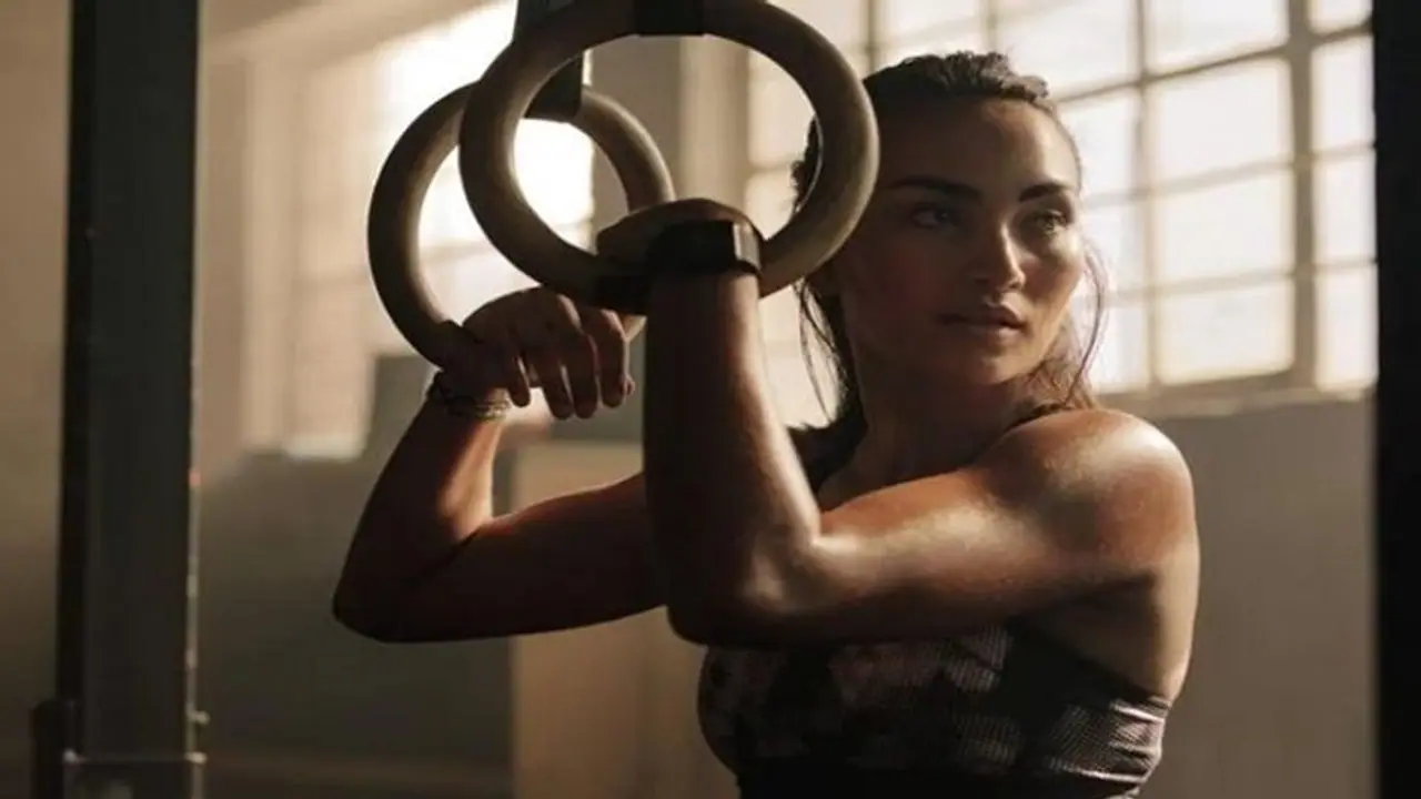 जब यह लड़की जिम में करती है एक्सरसाइज, पसीने की जगह निकलता है खून जब यह लड़की जिम में करती है एक्सरसाइज, पसीने की जगह निकलता है खून