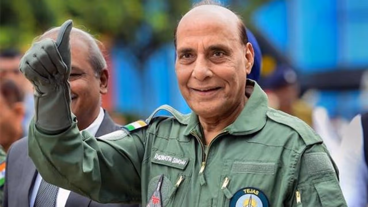 எதிரிகள் இந்திய எல்லையில் கால் வைப்பதற்கு முன் அழிக்கப்படுவார்கள்..!! ராஜ்நாத் சிங் அவேசம்..!! எதிரிகள் இந்திய எல்லையில் கால் வைப்பதற்கு முன் அழிக்கப்படுவார்கள்..!! ராஜ்நாத் சிங் அவேசம்..!!