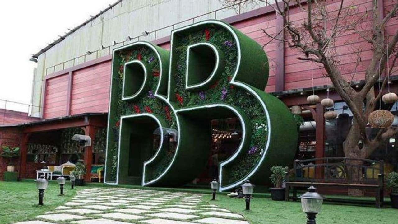 শেহনাজের ভাই এসে দিয়ে গেলেন সাবধান বাণী, বিগ বসে নয়া বিতর্ক শেহনাজের ভাই এসে দিয়ে গেলেন সাবধান বাণী, বিগ বসে নয়া বিতর্ক