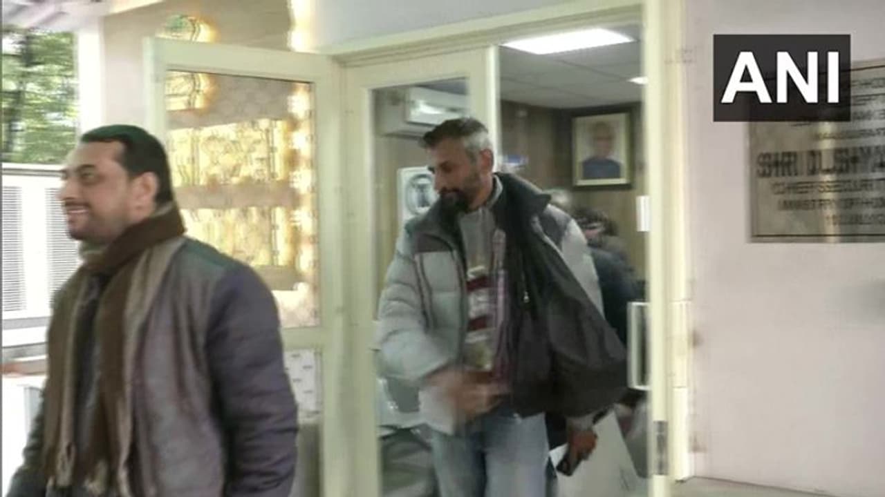 PFI और उससे जुड़े NGO के अधिकारी समन पर और वक्त मांगने के लिए ED कार्यालय पहुंचे PFI और उससे जुड़े NGO के अधिकारी समन पर और वक्त मांगने के लिए ED कार्यालय पहुंचे