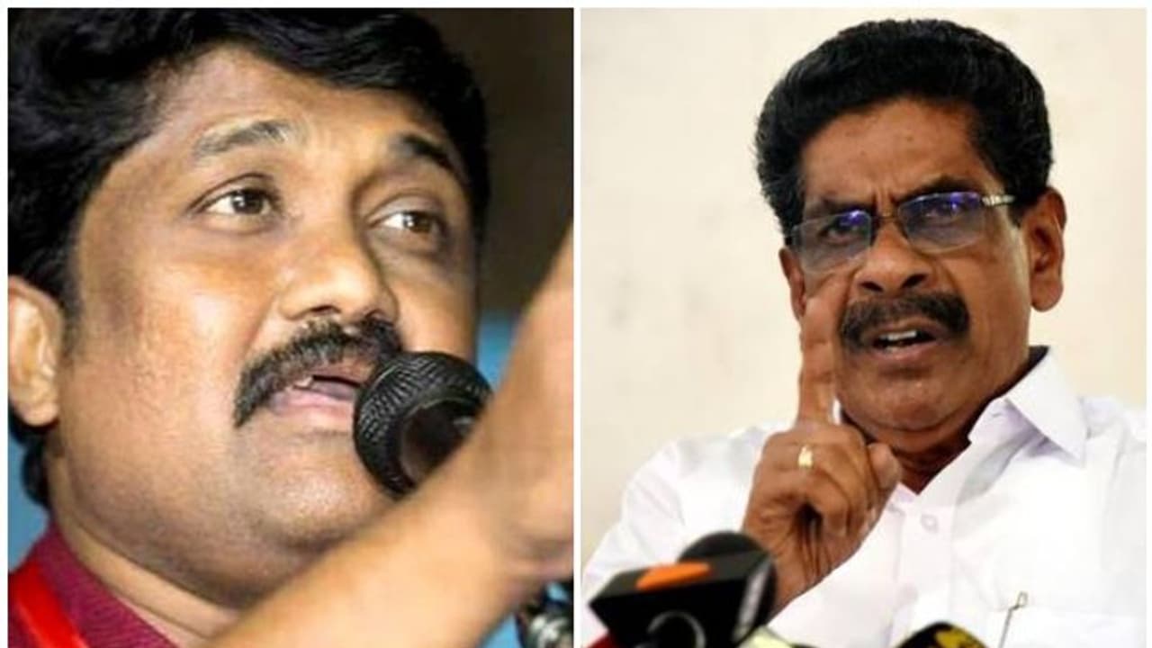 മുല്ലപ്പള്ളി കമ്മ്യൂണിസ്റ്റു വിരുദ്ധതയിൽ ആത്മരതി ആസ്വദിക്കുന്നു, മാനസികാവസ്ഥ പരിശോധനക്കണം; വിമര്ശനവുമായി എഎ റഹീം മുല്ലപ്പള്ളി കമ്മ്യൂണിസ്റ്റു വിരുദ്ധതയിൽ ആത്മരതി ആസ്വദിക്കുന്നു, മാനസികാവസ്ഥ പരിശോധനക്കണം; വിമര്ശനവുമായി എഎ റഹീം