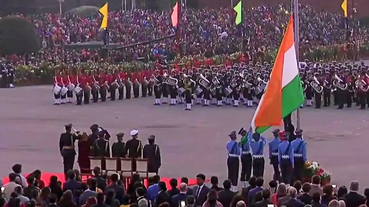 రిపబ్లిక్ డే వేడుకలు: ఉగ్రదాడి బెదిరింపులు.. ఢిల్లీలో పరేడ్ మార్గంలో కట్టుదిట్టమైన భద్రత రిపబ్లిక్ డే వేడుకలు: ఉగ్రదాడి బెదిరింపులు.. ఢిల్లీలో పరేడ్ మార్గంలో కట్టుదిట్టమైన భద్రత