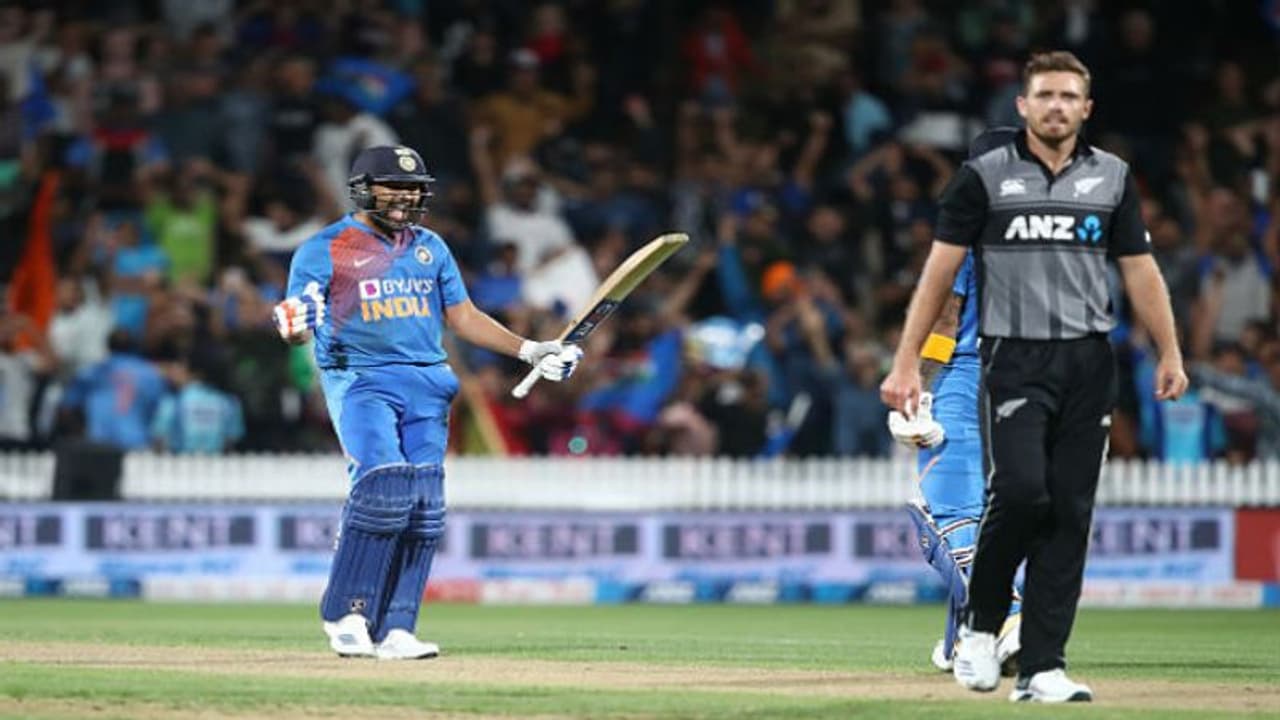 সুপার ওভার মানেই তিনি শূন্য, চতুর্থ বারে গেরো কাটিয়ে নায়ক রোহিত