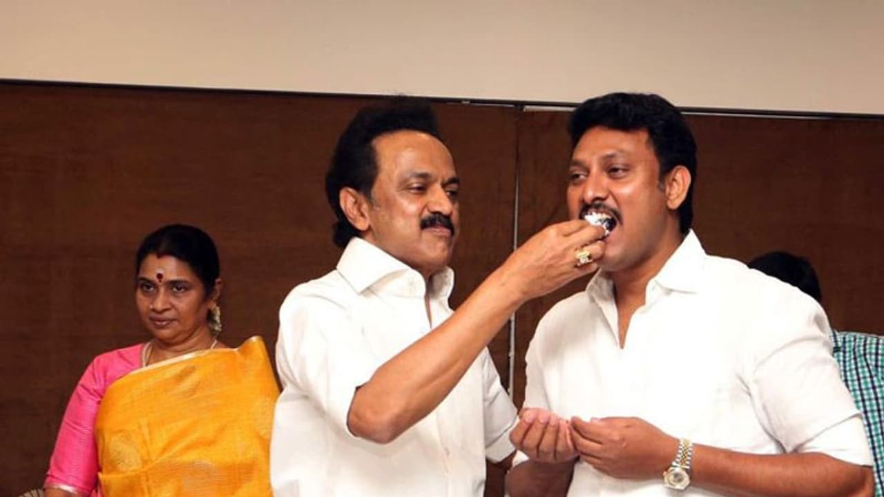 திருச்சி திமுகவுக்கு ராஜா..! நீண்ட நாள் லட்சியத்தை அடைந்த மகிழ்ச்சியில் அன்பில் மகேஷ்..! திருச்சி திமுகவுக்கு ராஜா..! நீண்ட நாள் லட்சியத்தை அடைந்த மகிழ்ச்சியில் அன்பில் மகேஷ்..!