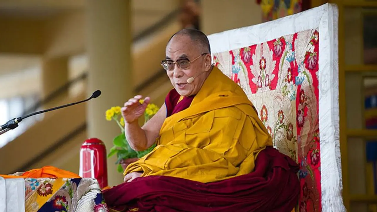 দলাই লামাকে দেওয়া হোক ভারত রত্ন, চাই স্বাধীন তিব্বত, জানা গেল সমীক্ষায়
