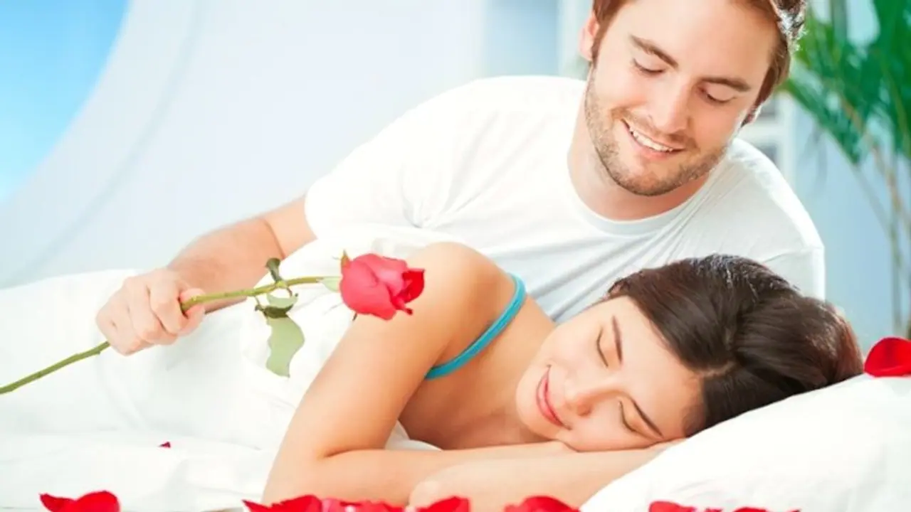 ভ্যালেন্টাইন্স ডে র অন্দরে লুকিয়ে রয়েছে চরম যৌনতা, না জানলেই মিস ভ্যালেন্টাইন্স ডে র অন্দরে লুকিয়ে রয়েছে চরম যৌনতা, না জানলেই মিস