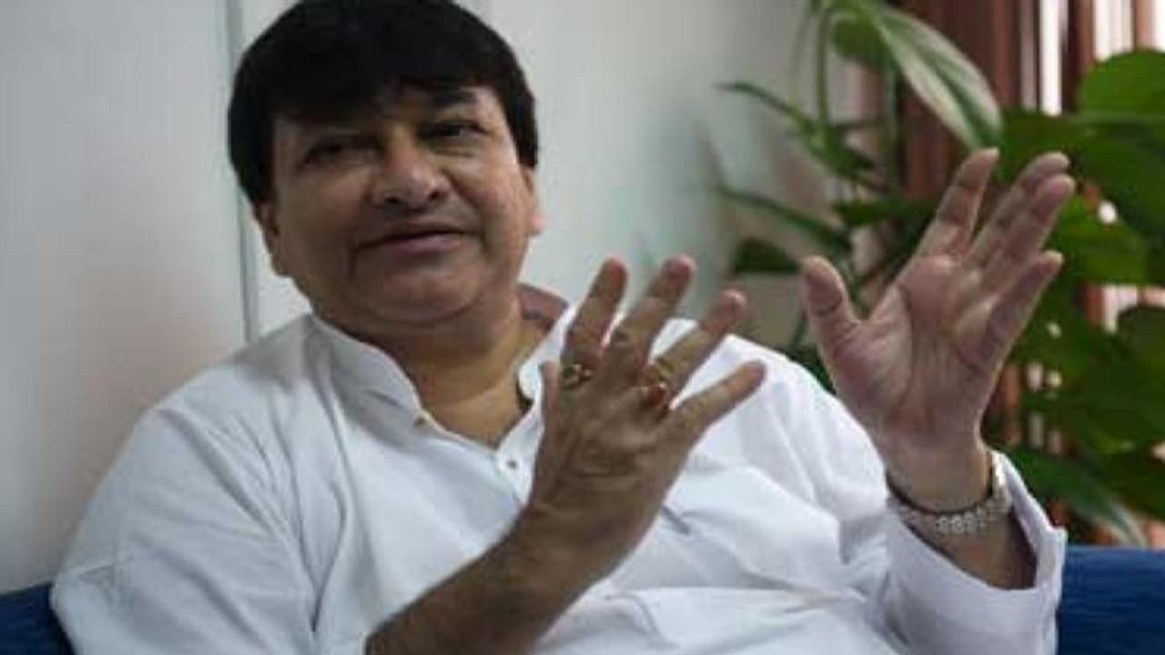 हारून यूसुफ ने केजरीवाल पर उठाए सवाल, कहा, RSS समर्थक CM ने जख्मी छात्रों से मुलाकात भी नहीं की हारून यूसुफ ने केजरीवाल पर उठाए सवाल, कहा, RSS समर्थक CM ने जख्मी छात्रों से मुलाकात भी नहीं की