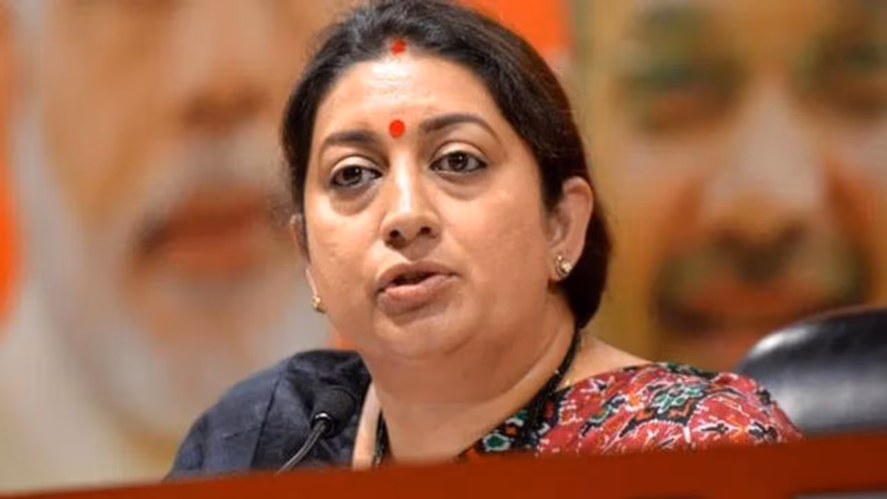 দু'বার চিঠিতে কাজ হয়নি, জরুরি ভিত্তিতে বাংলায় চটকল খুলতে ফের বার্তা স্মৃতির মন্ত্রকের