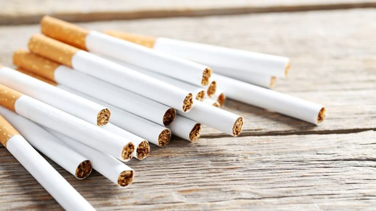 വ്യക്തികൾക്ക് സിഗരറ്റ് ഉൽപന്നങ്ങൾ സൗദിയിലേക്ക് കൊണ്ടുവരാന് അനുമതി വ്യക്തികൾക്ക് സിഗരറ്റ് ഉൽപന്നങ്ങൾ സൗദിയിലേക്ക് കൊണ്ടുവരാന് അനുമതി