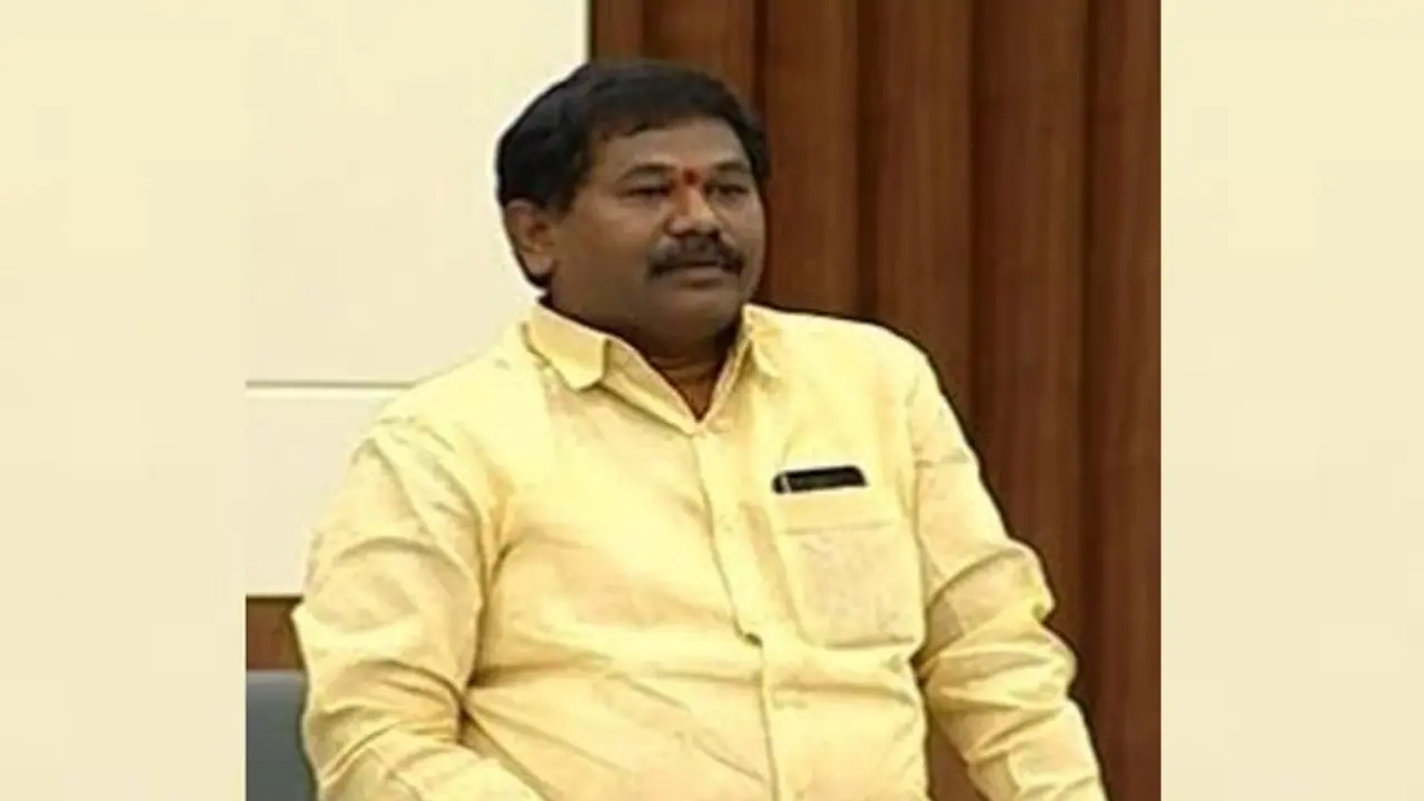 ఆ టీడీపీ ఎమ్మెల్యే హ్యాట్రిక్ కొడతారా .. ఆయన్ని ఓడించడానికి వైసీపీ వ్యూహమేంటీ..? ఆ టీడీపీ ఎమ్మెల్యే హ్యాట్రిక్ కొడతారా .. ఆయన్ని ఓడించడానికి వైసీపీ వ్యూహమేంటీ..?