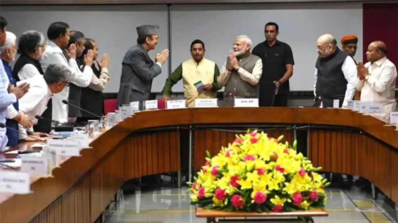 লকডাউনের ২ সপ্তাহ পর অবশেষে সর্বদল বৈঠক, তবে কি বাড়তে চলেছে সময়সীমা লকডাউনের ২ সপ্তাহ পর অবশেষে সর্বদল বৈঠক, তবে কি বাড়তে চলেছে সময়সীমা