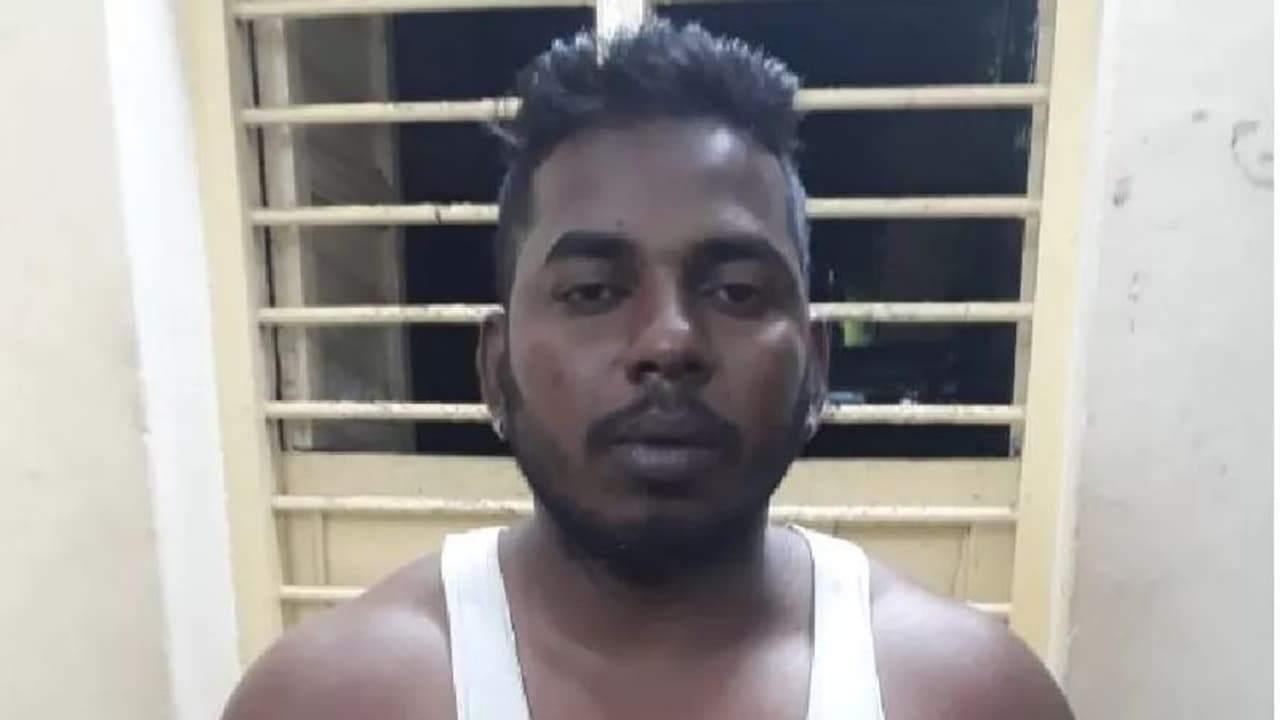 பாலியல் வன்கொடுமையில் ஈடுபட்ட பாமக பிரமுகர்..! பள்ளி மாணவியை காதலித்து சீரழித்த கொடூரம்..!