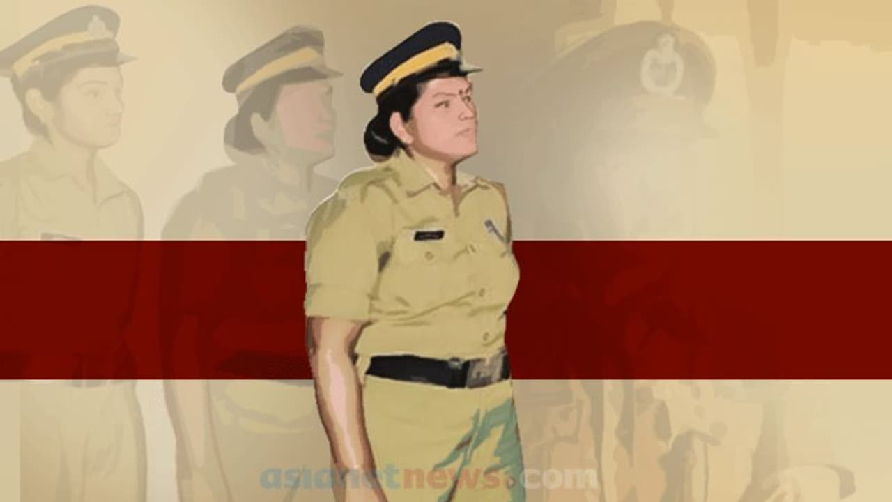 ഇനി 'വനിത' ഇല്ല, പൊലീസ് മാത്രം; ലിംഗ വിവേചനം അവസാനിപ്പിക്കാന് കേരള പൊലീസ് ഇനി 'വനിത' ഇല്ല, പൊലീസ് മാത്രം; ലിംഗ വിവേചനം അവസാനിപ്പിക്കാന് കേരള പൊലീസ്