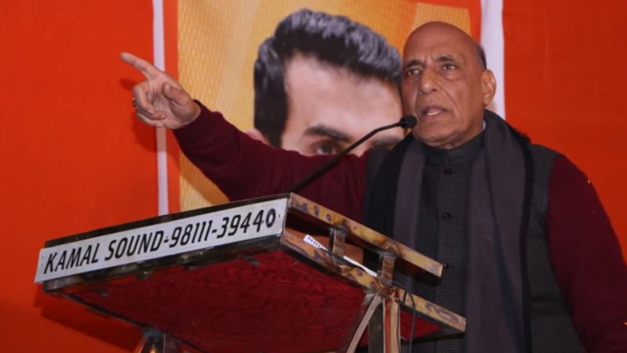 रक्षामंत्री ने कहा, 'शाहीनबाग के पीछे विदेशी ताकतों का हाथ, ये भारत को कमजोर करने की साजिश' रक्षामंत्री ने कहा, 'शाहीनबाग के पीछे विदेशी ताकतों का हाथ, ये भारत को कमजोर करने की साजिश'