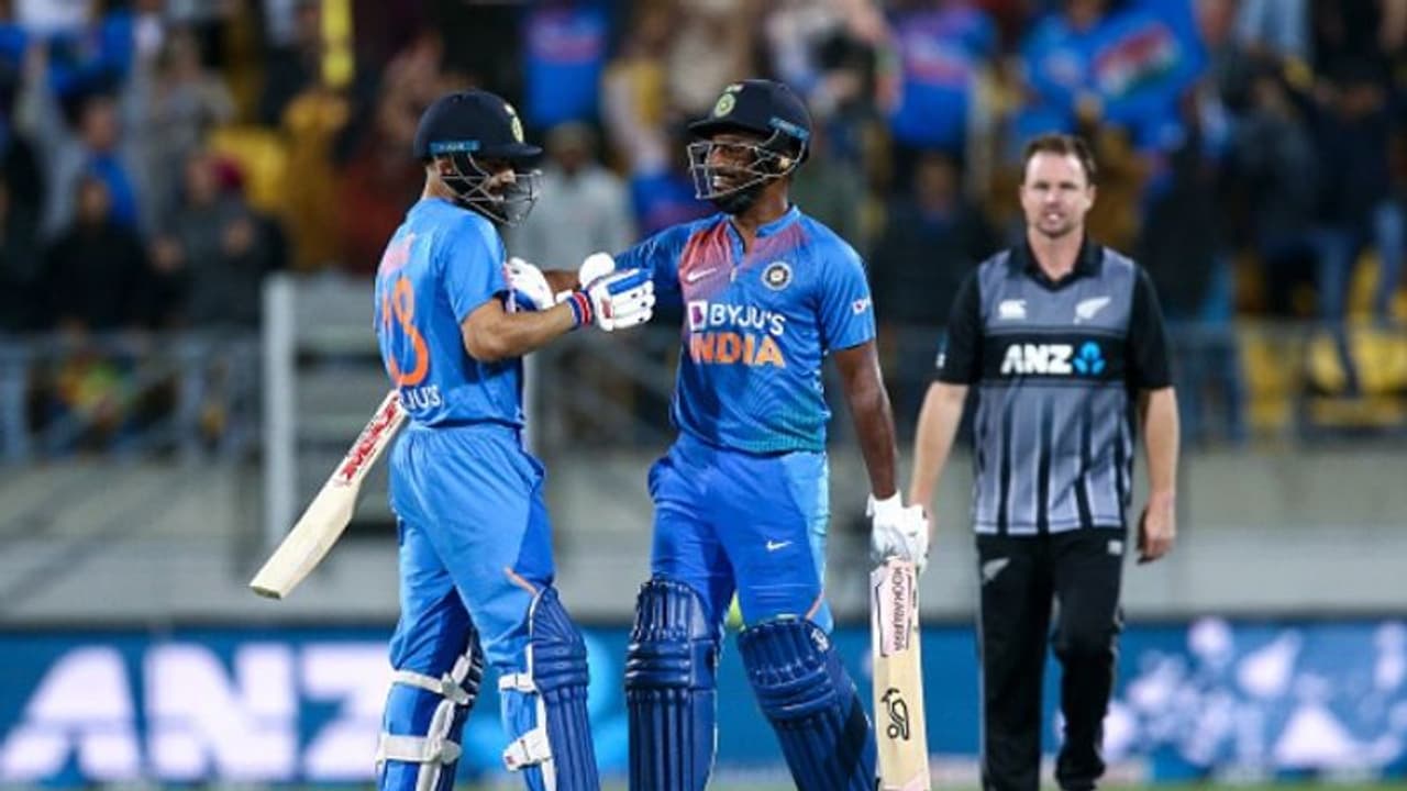 రాహుల్ చెప్పిన మాటతోనే...: కివీస్ పై సూపర్ విన్ మీద కోహ్లీ స్పందన ఇదీ.. రాహుల్ చెప్పిన మాటతోనే...: కివీస్ పై సూపర్ విన్ మీద కోహ్లీ స్పందన ఇదీ..