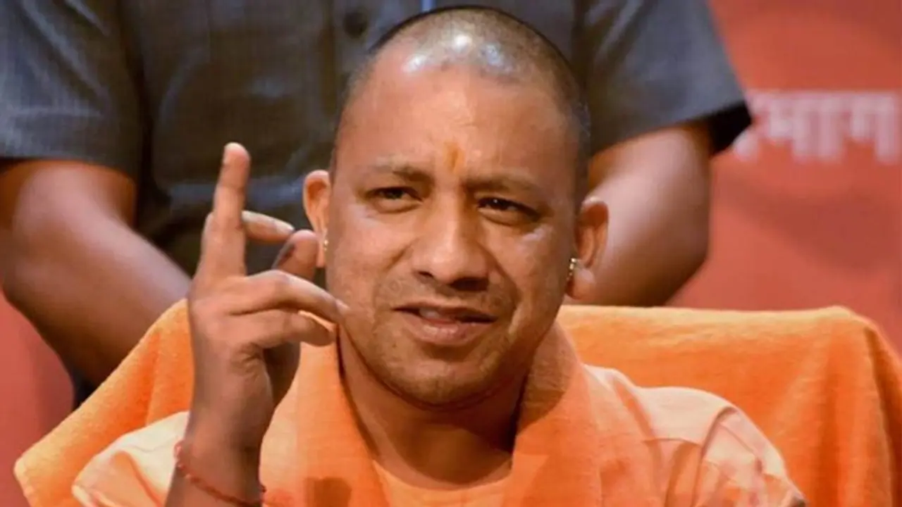 दिल्ली में गरजे योगी, बोले जिनके पूर्वजों ने किए थे देश टुकड़े वो दे रहे हैं धरना