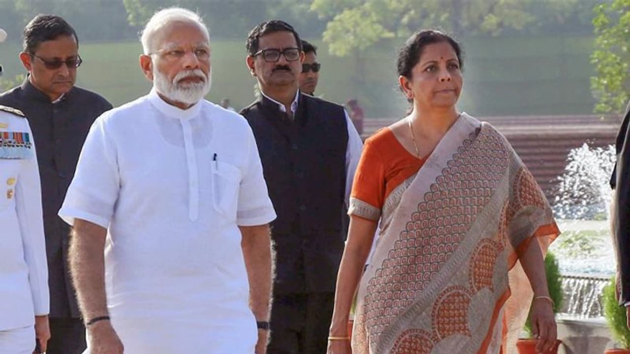 दिल्ली का दंगल: पीएम मोदी की दूसरी रैली तो गांधी परिवार भी करेगा चुनाव प्रचार