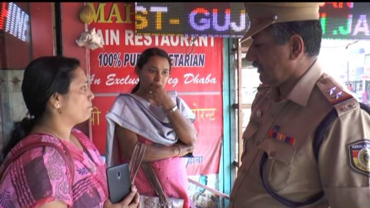 മുത്തൂറ്റ് സമരം: സ്ഥാപനം തുറക്കാനെത്തിയ മാനേജറെയും സംഘത്തെയും സമരക്കാർ തടഞ്ഞു