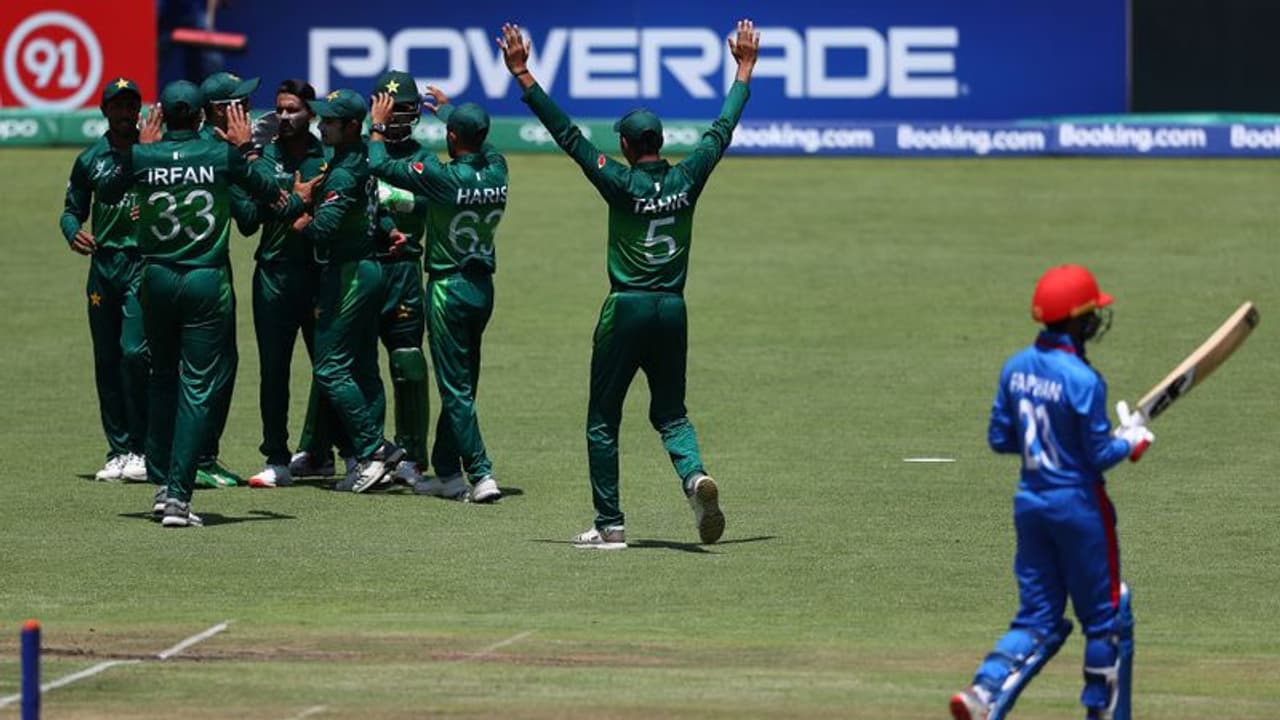 അണ്ടര് 19 ലോകകപ്പില് ഇന്ത്യ പാക്കിസ്ഥാന് സ്വപ്ന സെമി അണ്ടര് 19 ലോകകപ്പില് ഇന്ത്യ പാക്കിസ്ഥാന് സ്വപ്ന സെമി