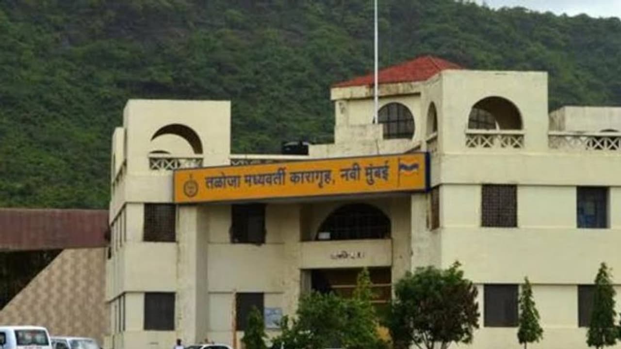 यहां जेल तोड़कर फरार हुआ था कैदी, 3 महीने बाद पकड़ा गया यहां जेल तोड़कर फरार हुआ था कैदी, 3 महीने बाद पकड़ा गया