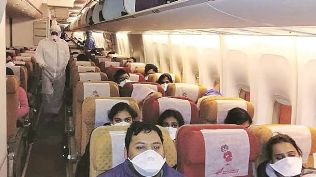 कोरोनावाइरस का खौफ: भारत ने चीनी यात्रियों का ई वीजा किया निलंबित