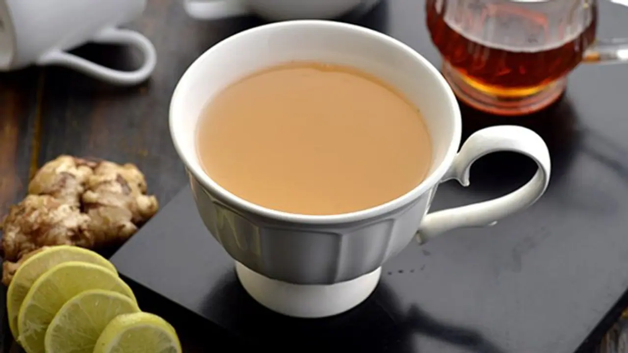 ദഹനപ്രശ്‌നങ്ങള്‍ അകറ്റാൻ ഇഞ്ചി ചായ; ഇങ്ങനെ തയ്യാറാക്കാം