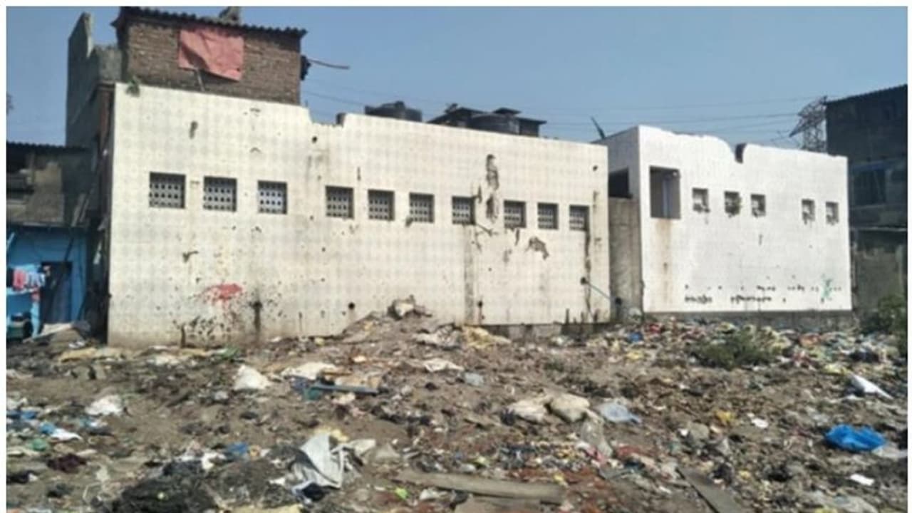 പൈപ്പ് ബ്ലോക്കായി കക്കൂസില്‍ പൊട്ടിത്തെറി; അഞ്ച് പേര്‍ക്ക് ഗുരുതര പരിക്ക്