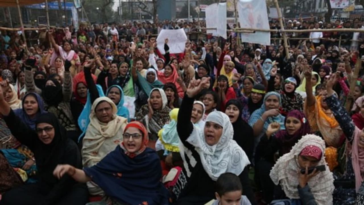 পার্ক সার্কাসে সিএএ বিরোধী মঞ্চে মৃত্যু আন্দোলনকারীর, নীরব প্রতিবাদের সিদ্ধান্ত পার্ক সার্কাসে সিএএ বিরোধী মঞ্চে মৃত্যু আন্দোলনকারীর, নীরব প্রতিবাদের সিদ্ধান্ত