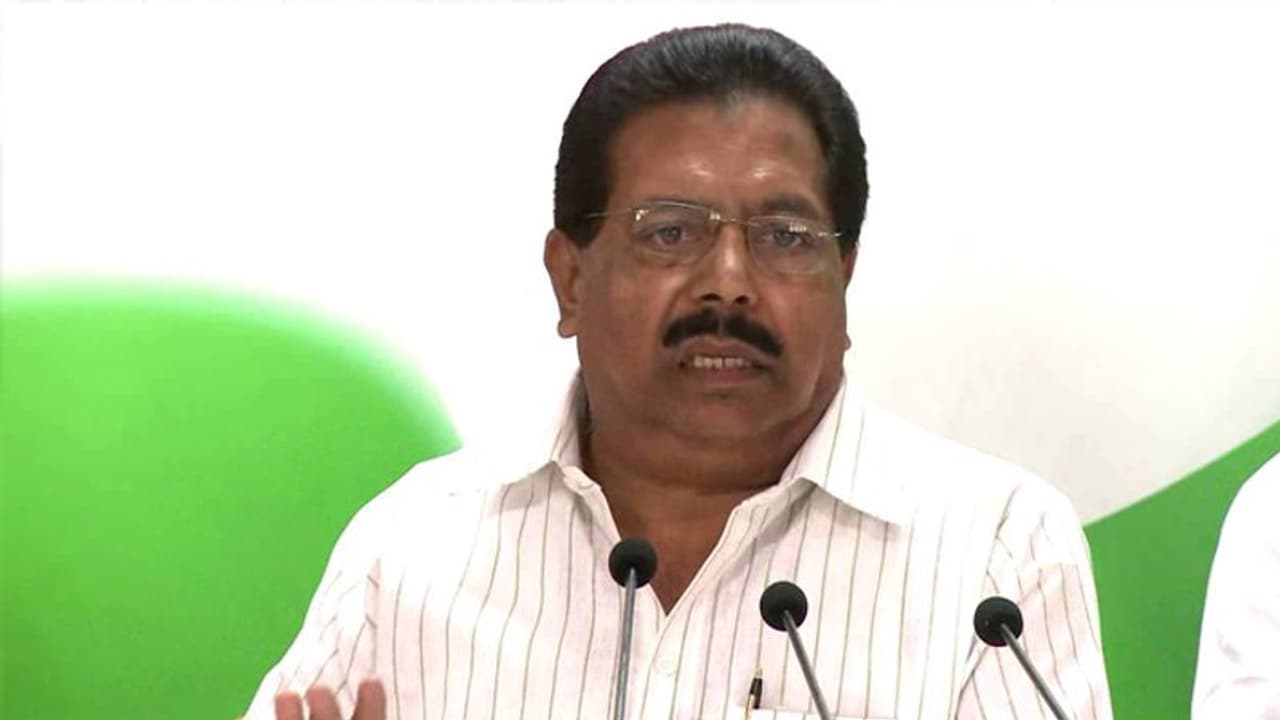 कांग्रेस का CM केजरीवाल पर हमला, 'आप' को बताया भाजपा की ‘बी टीम’, शाहीन बाग जाने की दी चुनौती कांग्रेस का CM केजरीवाल पर हमला, 'आप' को बताया भाजपा की ‘बी टीम’, शाहीन बाग जाने की दी चुनौती