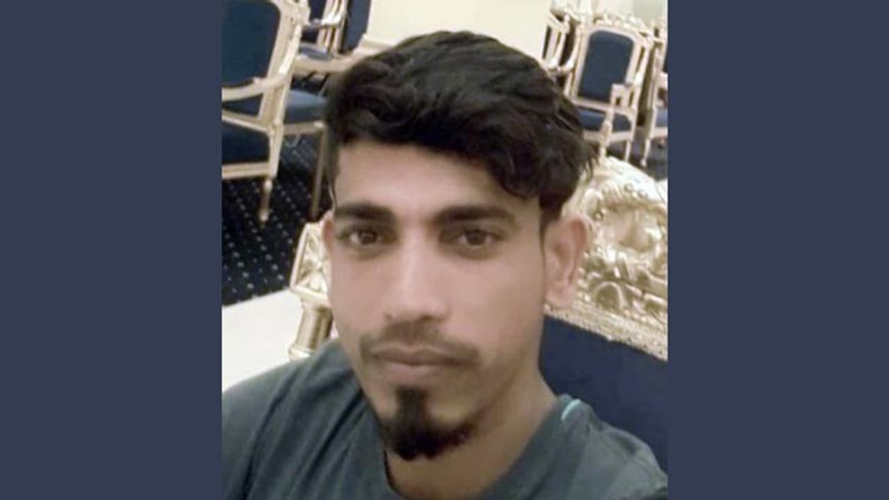 കാറിടിച്ച് പരിക്കേറ്റ മലയാളി യുവാവ് മരിച്ചു കാറിടിച്ച് പരിക്കേറ്റ മലയാളി യുവാവ് മരിച്ചു