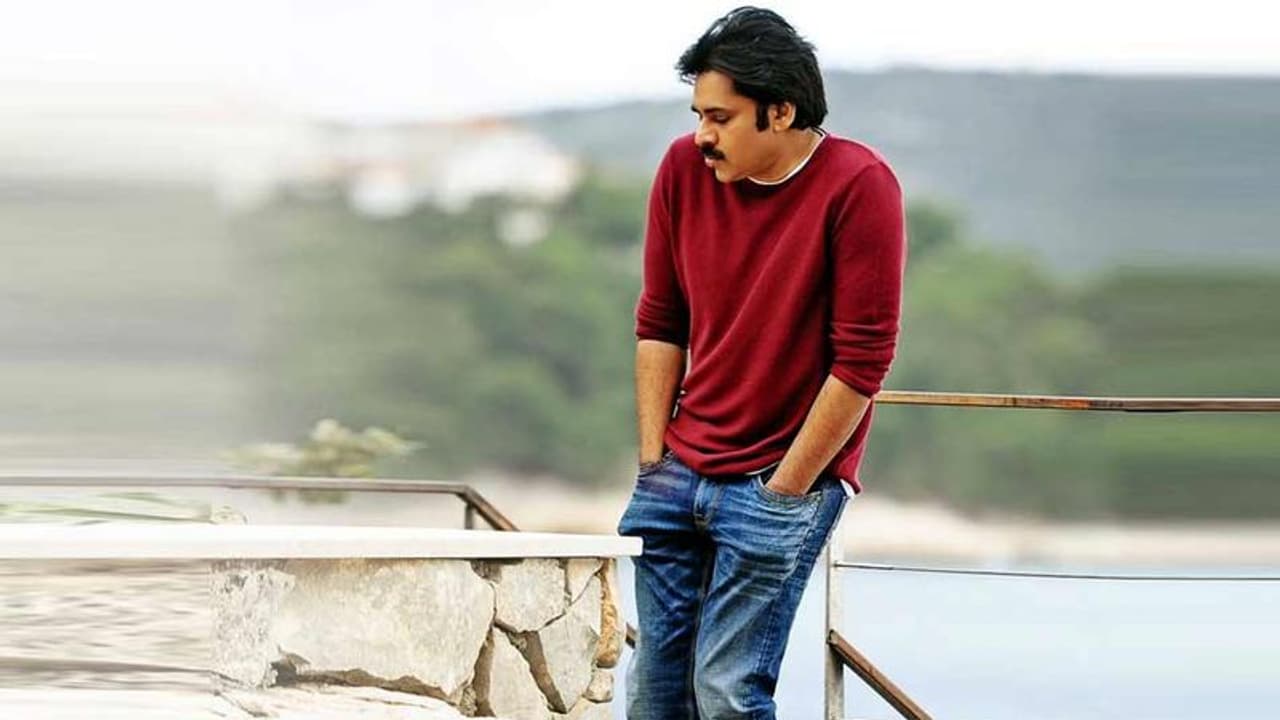 పవన్ సినిమాలో జబర్దస్త్ యాంకర్ కీ రోల్! పవన్ సినిమాలో జబర్దస్త్ యాంకర్ కీ రోల్!