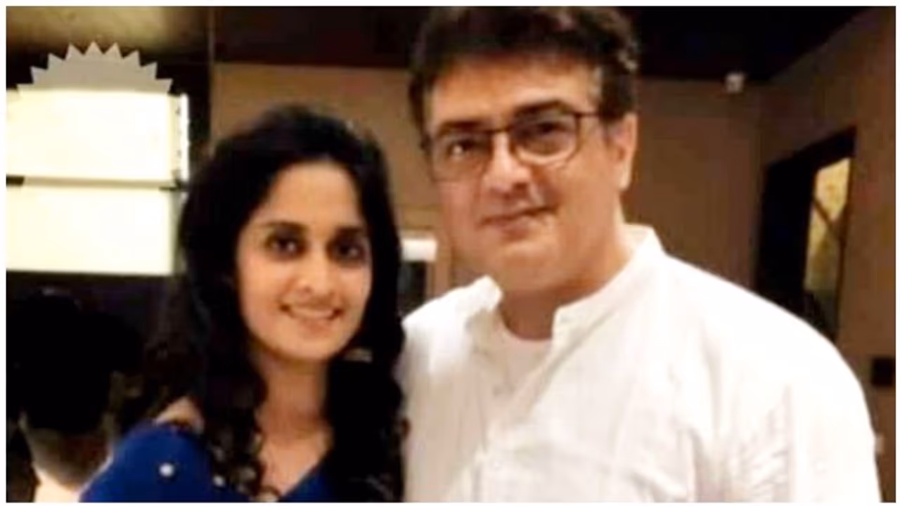 'வலிமை' படத்திற்கு செம்ம யங்கா மாறிய தல... மனைவி ஷாலினியுடன் போஸ் கொடுத்து அசத்தல்! வைரலாகும் புகைப்படம்!