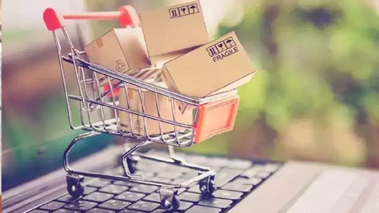 इस कदम से महंगी होगी ऑनलाइन शॉपिंग, सरकार के पास पहुंच सकती हैं ई कॉमर्स कंपनियां इस कदम से महंगी होगी ऑनलाइन शॉपिंग, सरकार के पास पहुंच सकती हैं ई कॉमर्स कंपनियां